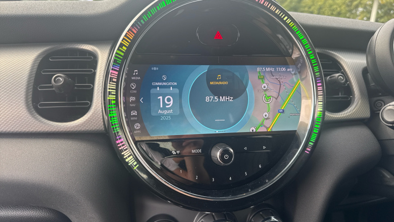 MINI Hatchback 1.5 Cooper Exclusive 5dr Auto Petrol Hatchback